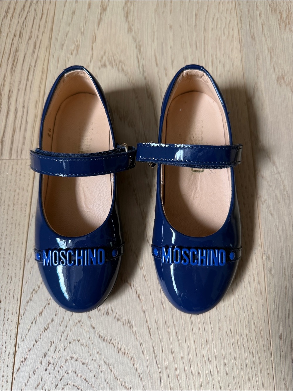 Moschino Girls Navy Patent Mary Janes size 25